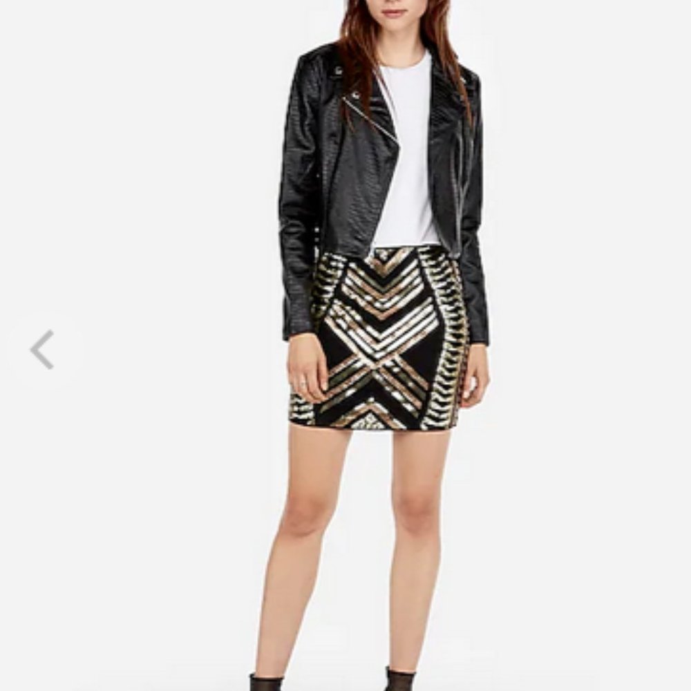 NEXT LEVEL GLAM! EXPRESS SEQUIN MINI SKIRT